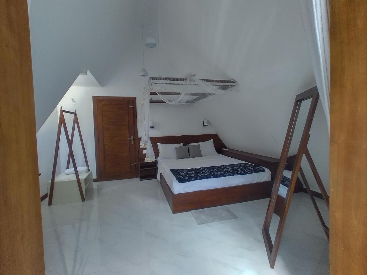 Once In Ella Hotel Exterior foto